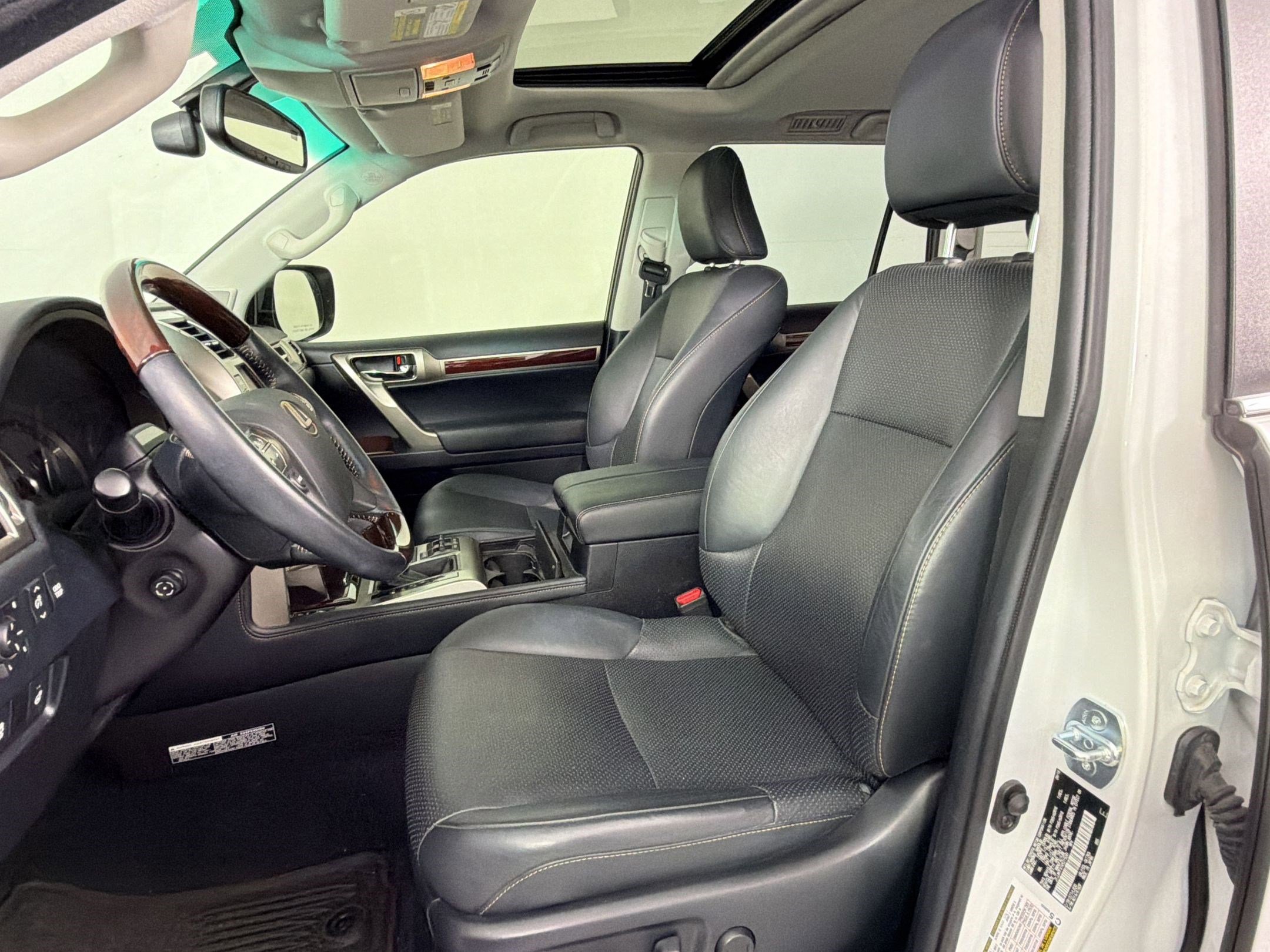 Used 2019 Lexus GX 460 Luxury AWD/4WD image 5