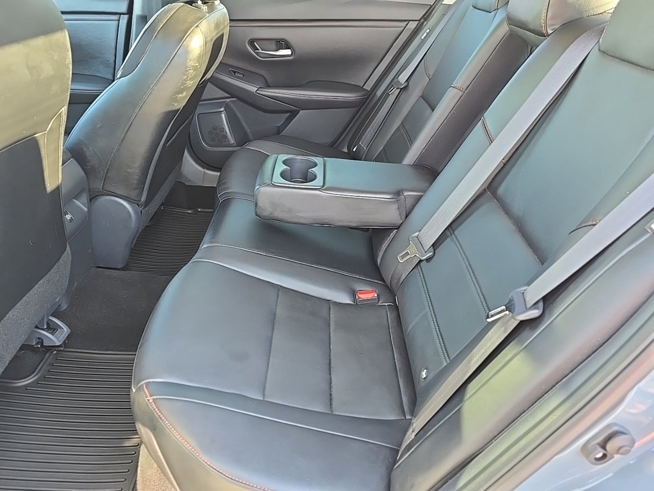 Used 2024 Nissan Sentra SR w/ SR Premium Package image 30