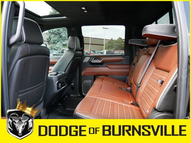 Used 2025 GMC Sierra 3500 Denali Ultimate w/ Snow Plow Prep/Camper Package AWD/4WD image 18