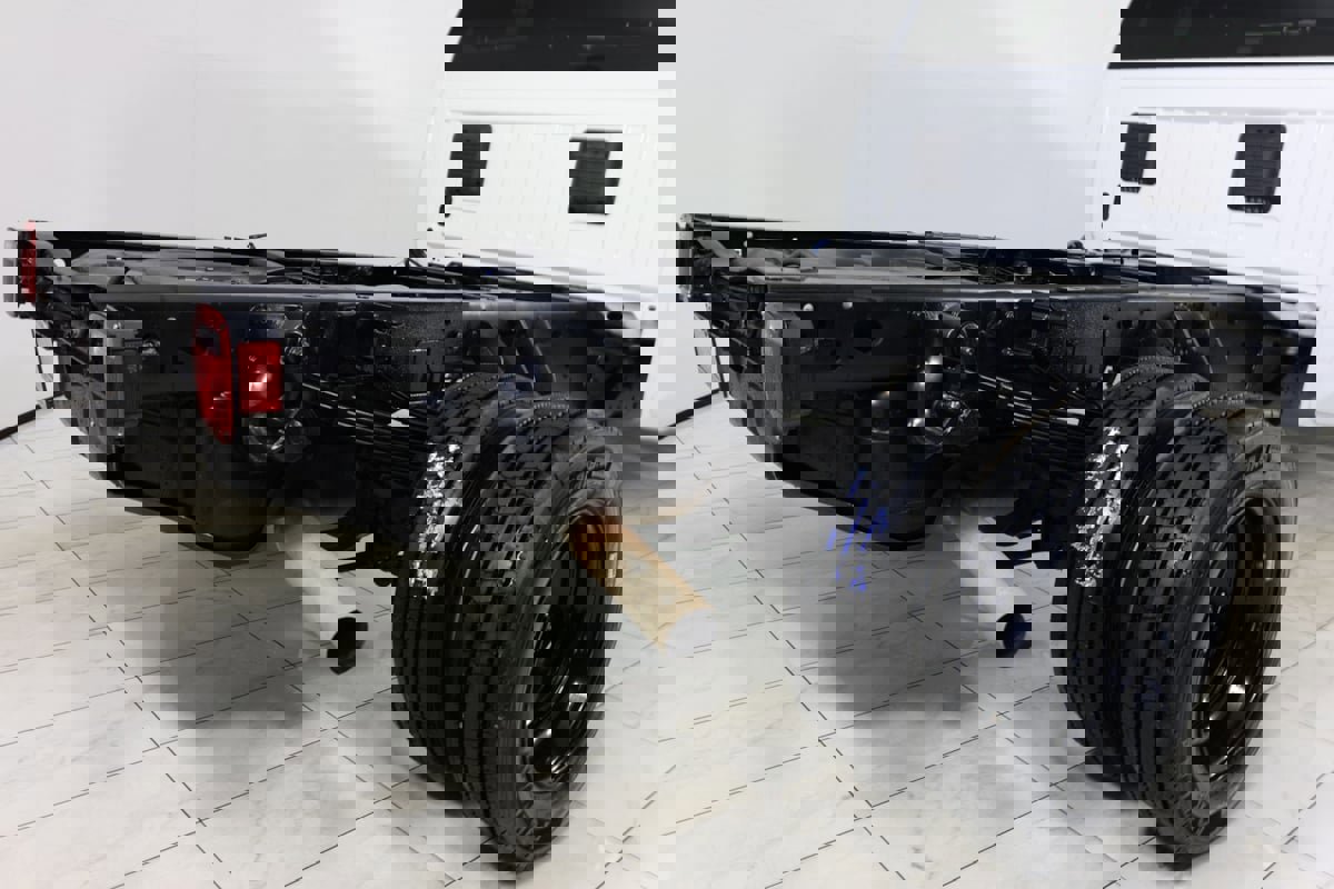 Used 2024 RAM 5500 Tradesman w/ Max Tow Package AWD/4WD image 31