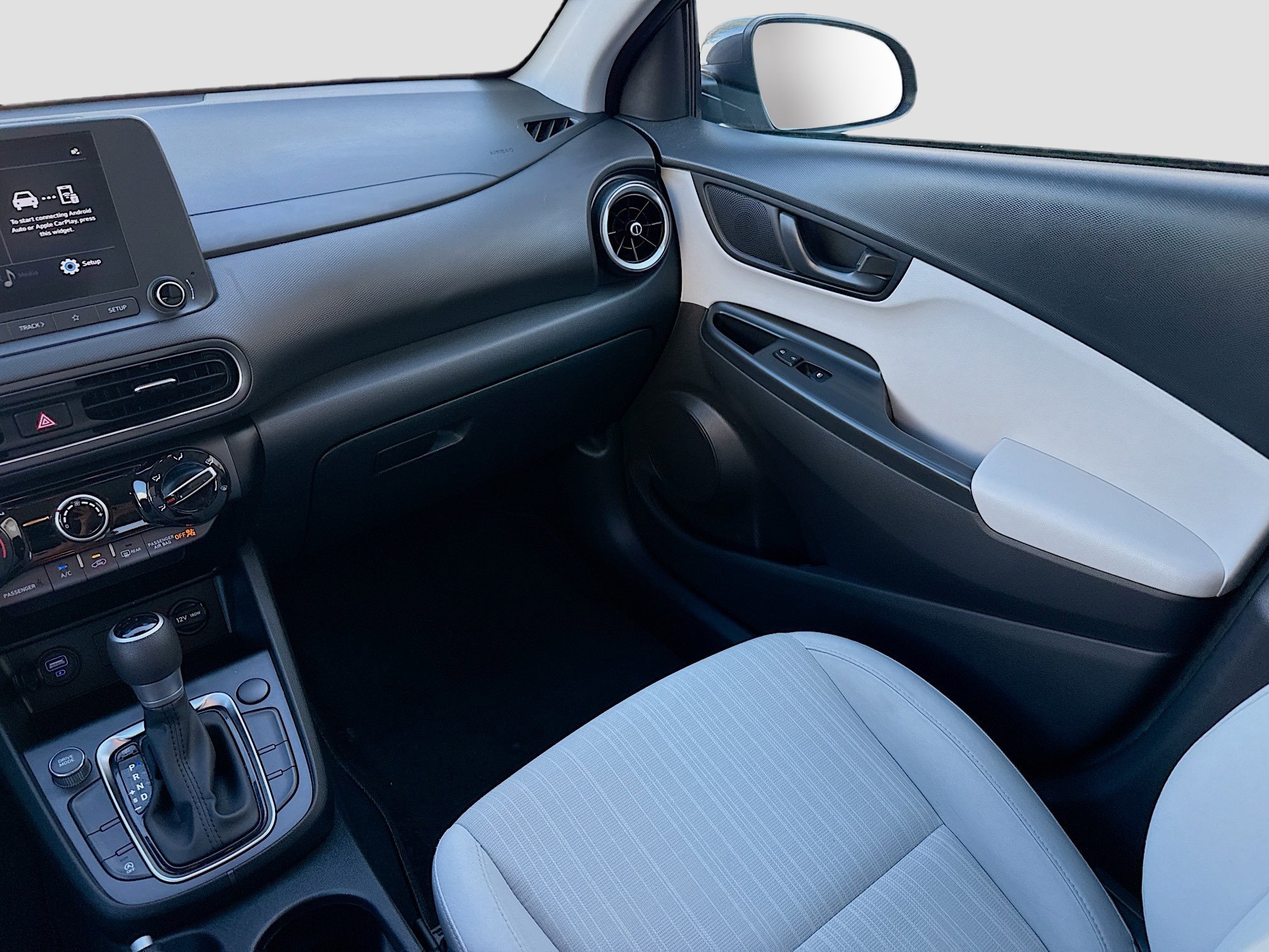 Used 2023 Hyundai Kona SEL image 19