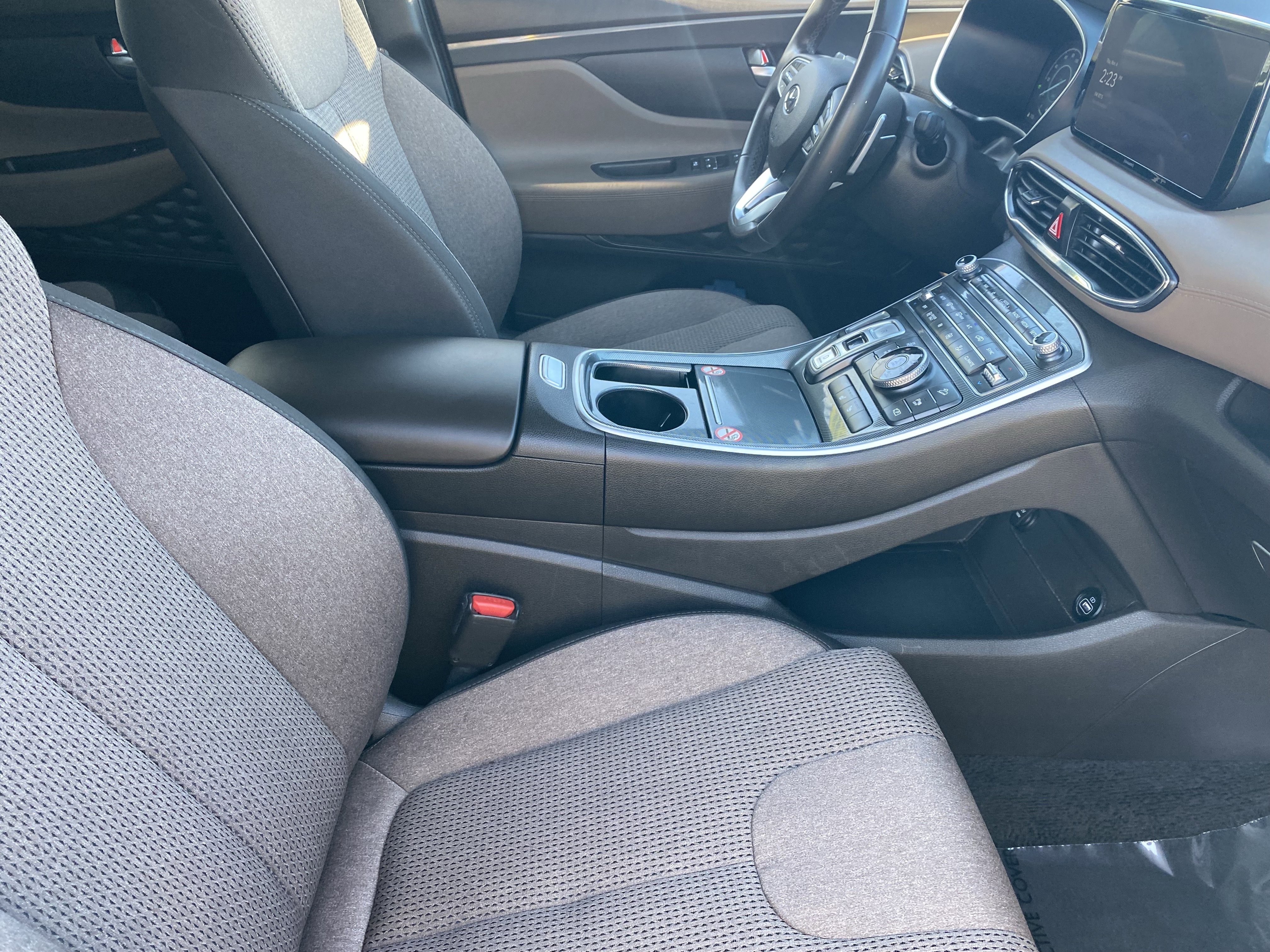 Used 2023 Hyundai Santa Fe SEL Convenience image 11