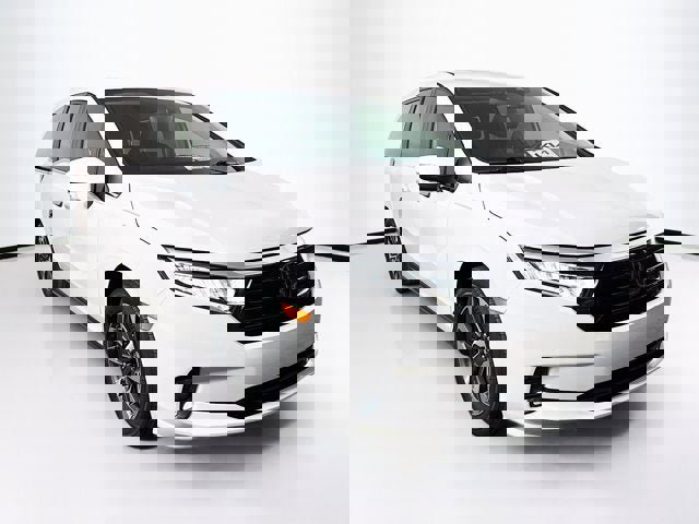 Used 2024 Honda Odyssey EX-L image 3