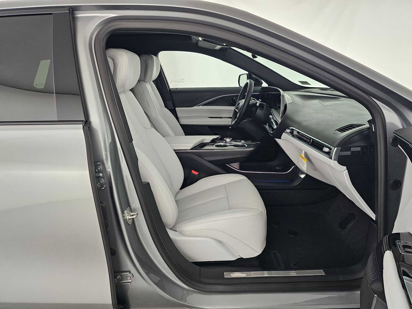 New 2026 Cadillac Lyriq Sport image 10