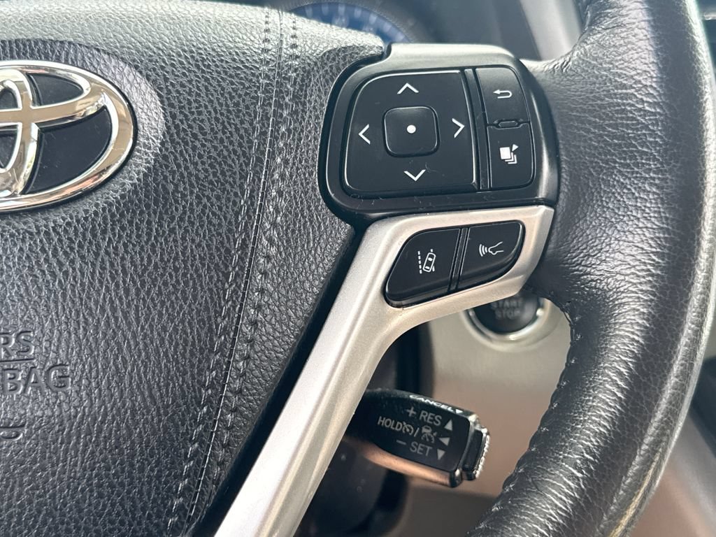 Used 2018 Toyota Sienna XLE Premium AWD/4WD image 19