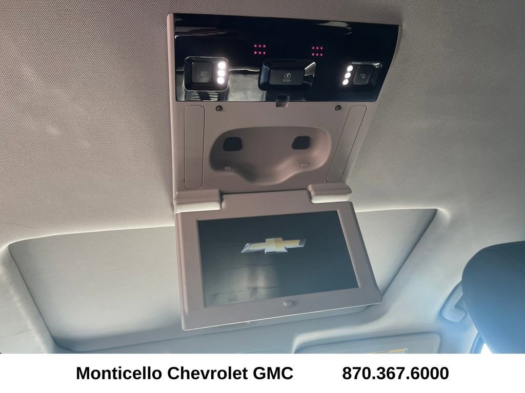 Used 2019 Chevrolet Suburban Premier AWD/4WD image 29