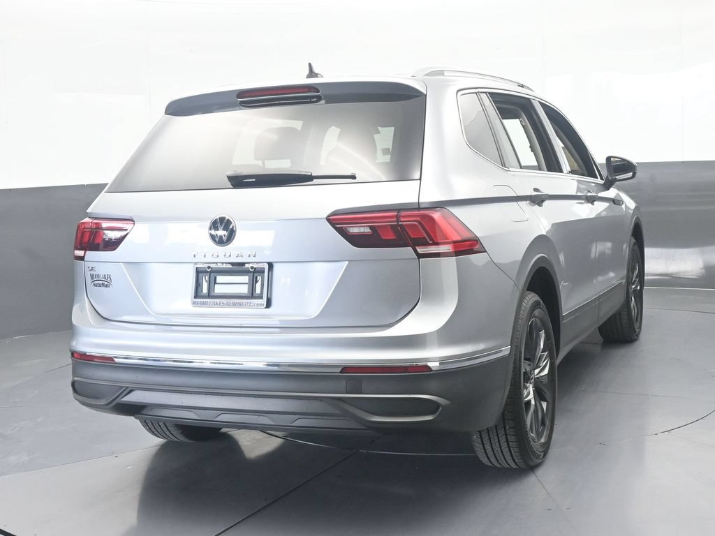 Used 2024 Volkswagen Tiguan SE FWD image 5