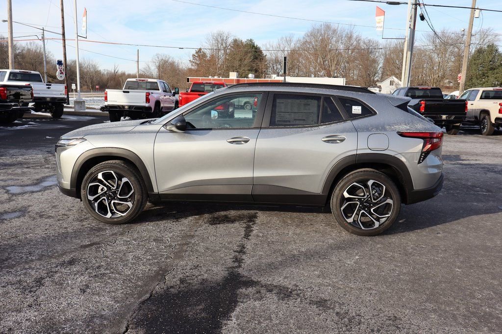 New 2026 Chevrolet Trax RS w/ Sunroof Package image 21