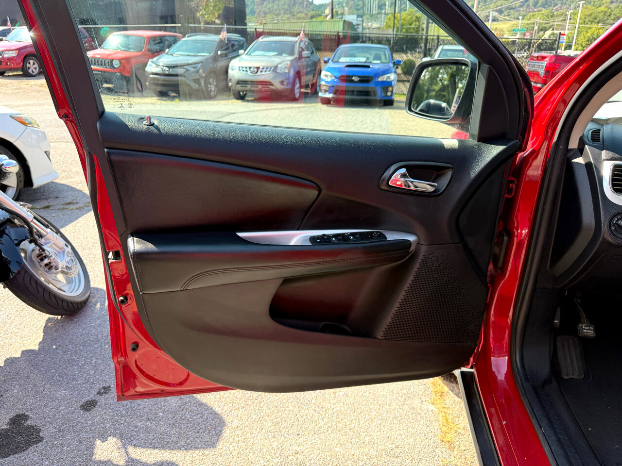 Used 2018 Dodge Journey SE w/ Connectivity Group image 17