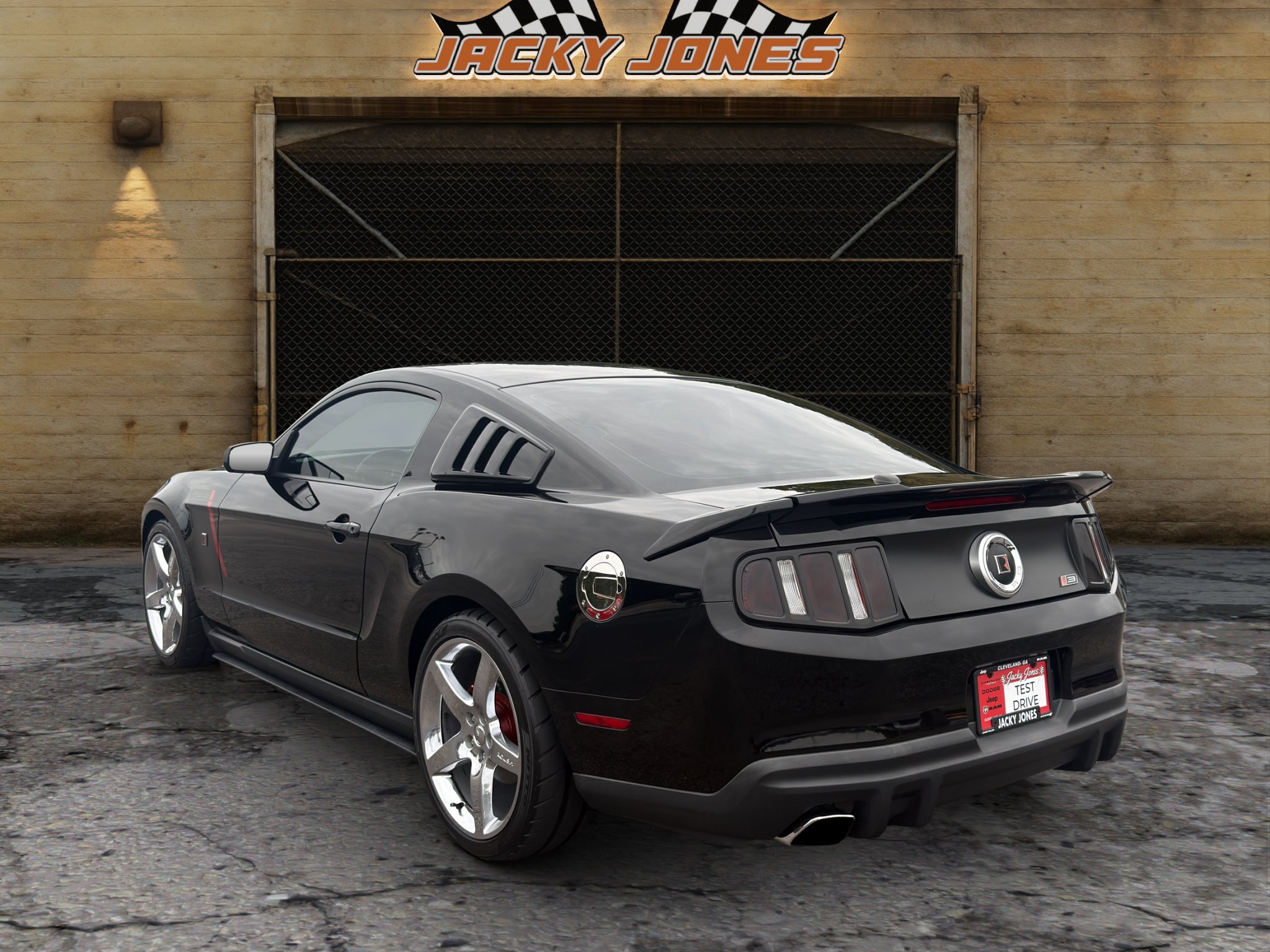 Used 2012 Ford Mustang GT Premium w/ HID Headlamps & Security Pkg RWD image 7