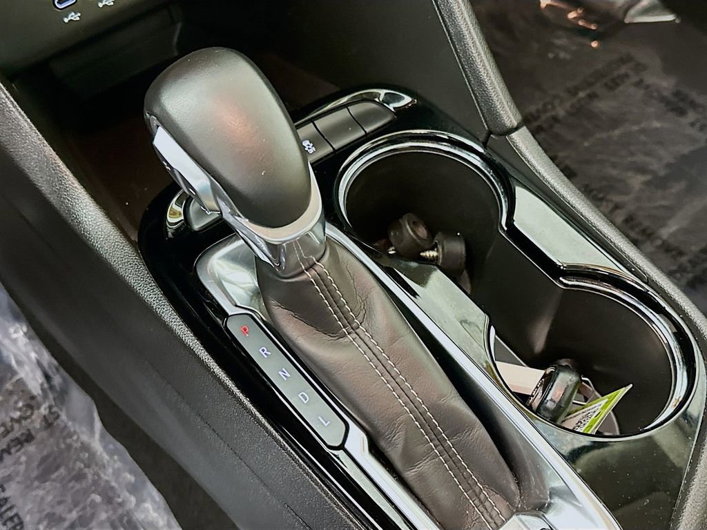 Used 2024 Buick Encore GX Sport Touring image 23