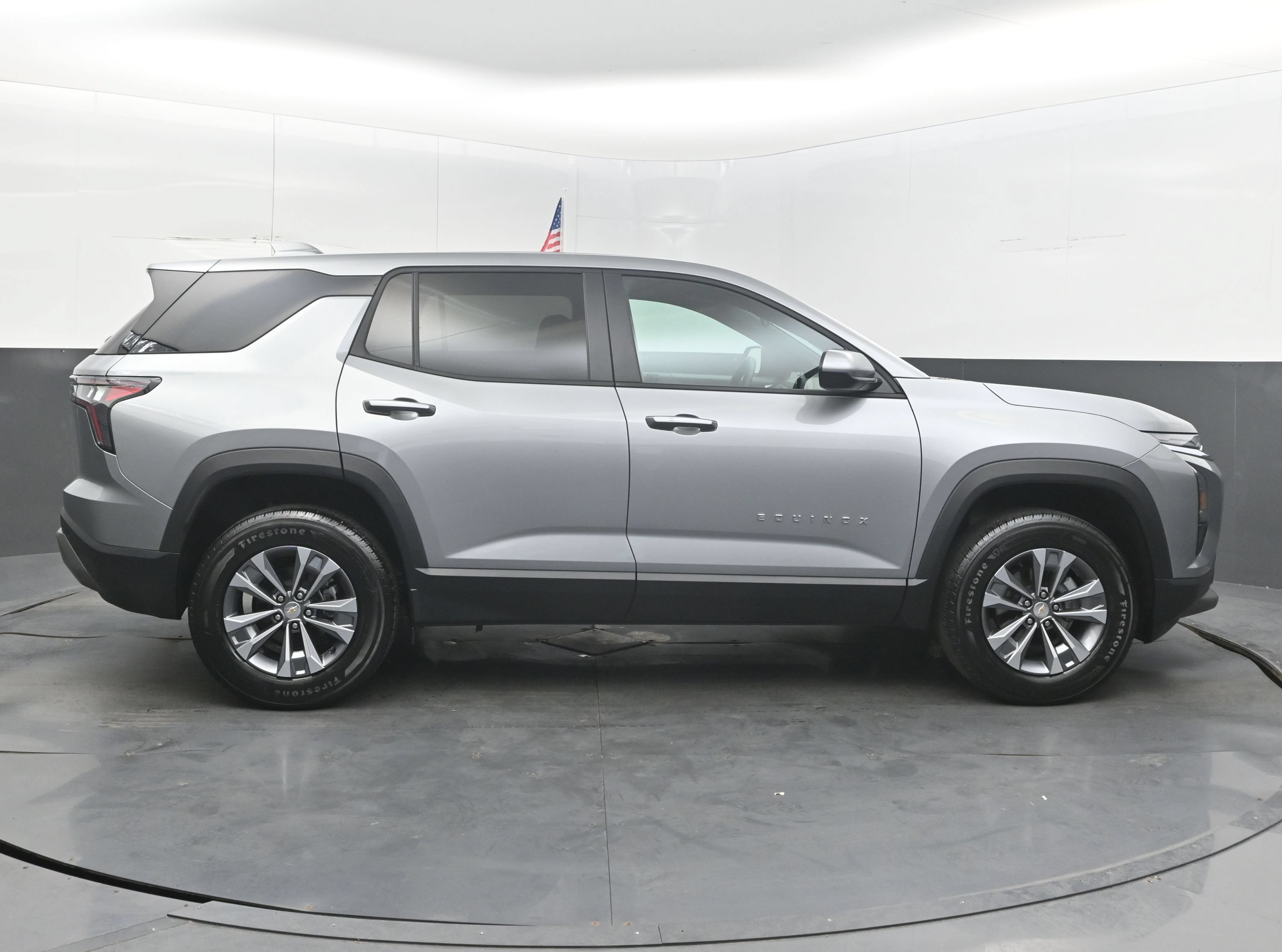 Used 2026 Chevrolet Equinox LT FWD image 10