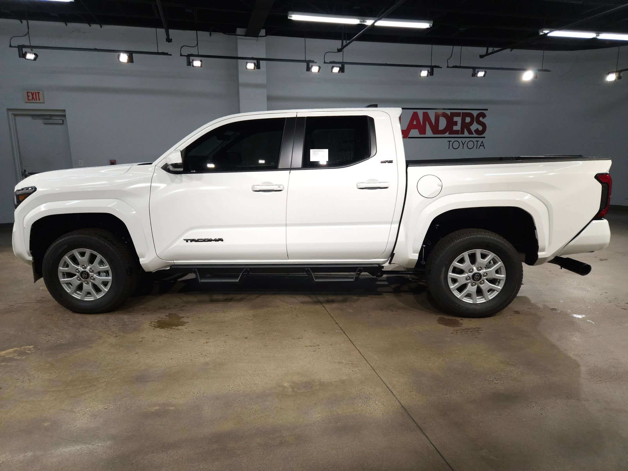 New 2026 Toyota Tacoma SR5 AWD/4WD image 4