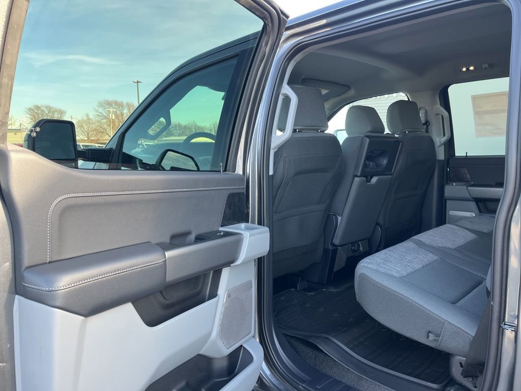 New 2026 Ford F350 XLT w/ XLT Premium Package image 28
