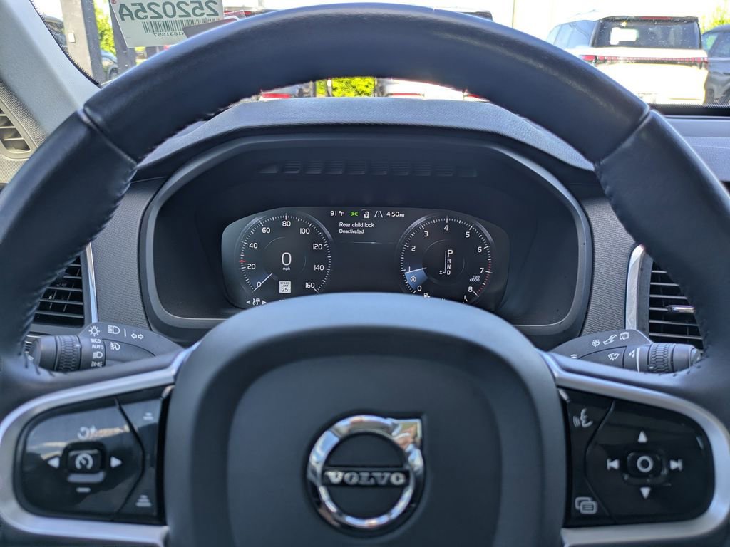 Used 2022 Volvo XC90 T5 Momentum w/ Protection Package Premier image 30