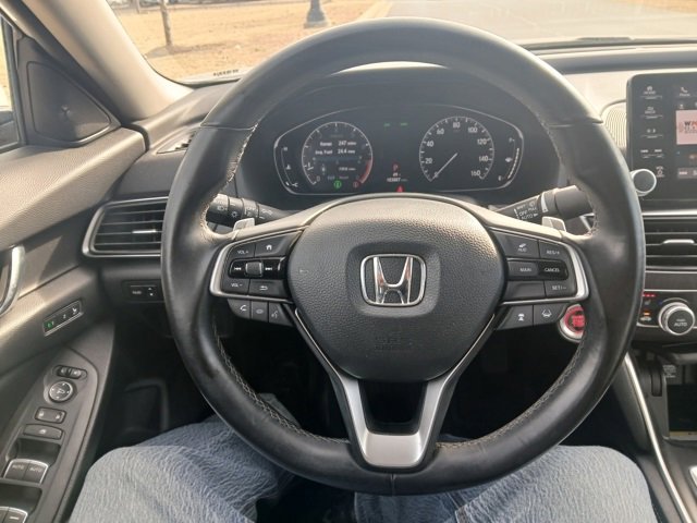 Used 2018 Honda Accord Touring image 32