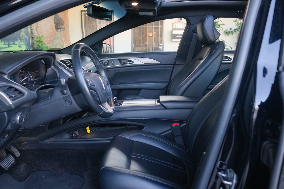 Used 2017 Lincoln MKZ Select FWD image 12