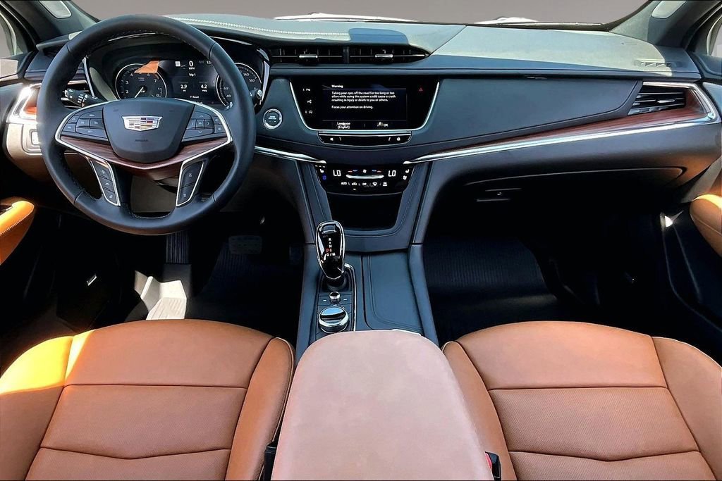 New 2026 Cadillac XT5 Premium Luxury w/ Driver Assist Package FWD image 5