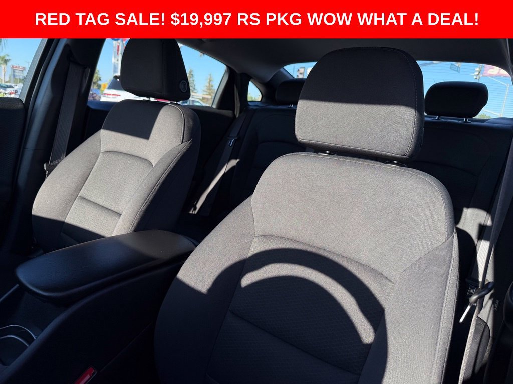 Used 2025 Chevrolet Malibu RS FWD image 15