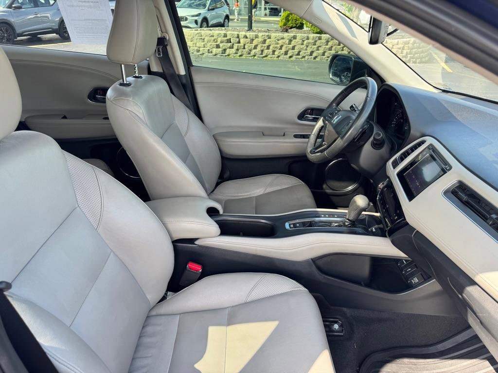 Used 2017 Honda HR-V EX-L image 9