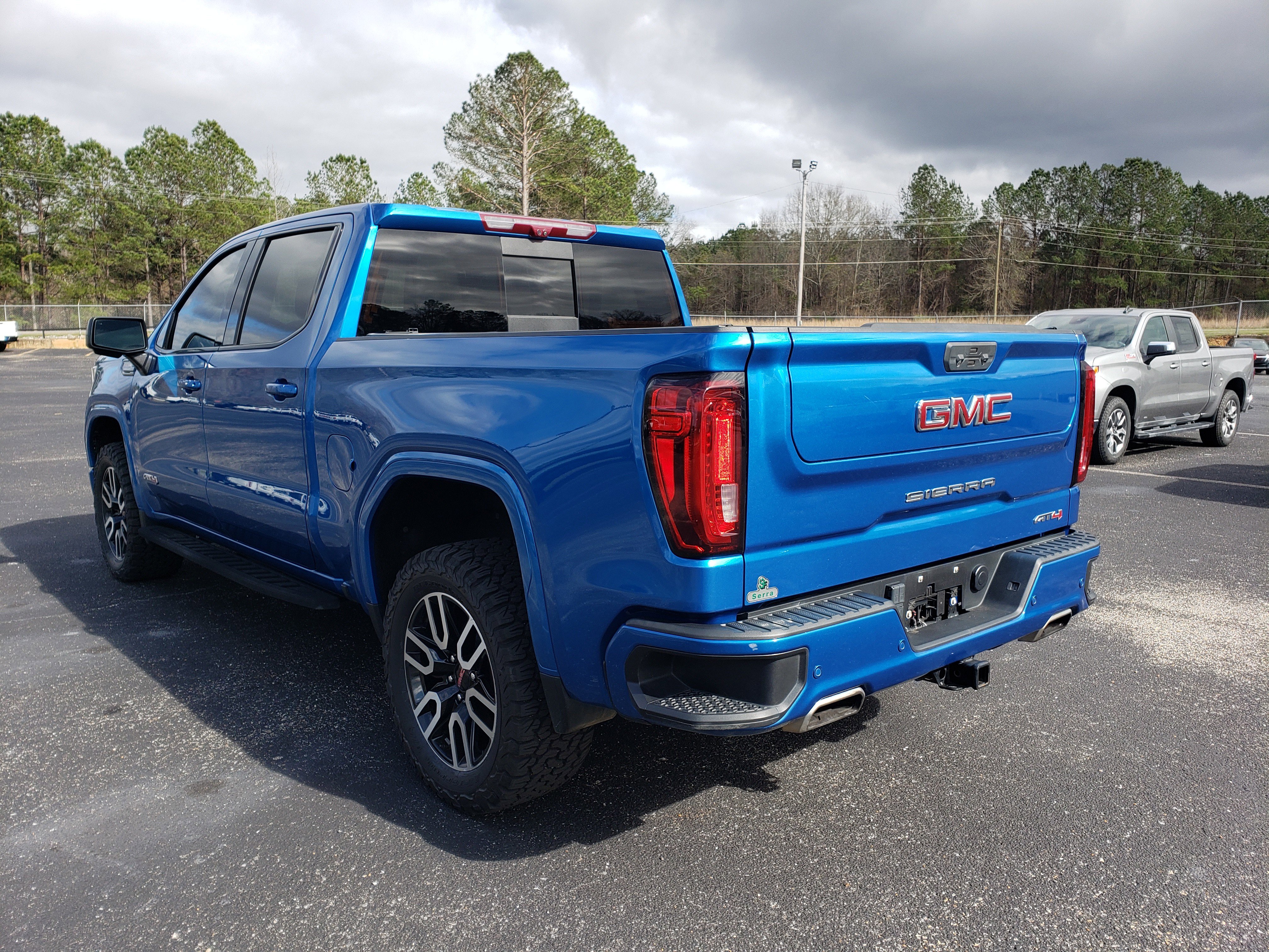 Used 2022 GMC Sierra 1500 AT4 w/ AT4 Premium Package image 4