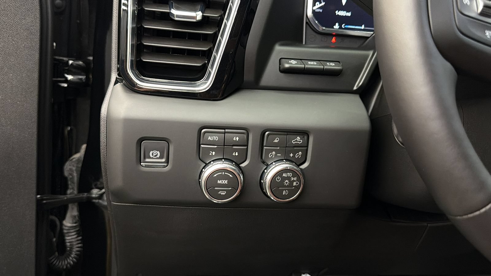 Used 2026 GMC Sierra 1500 Denali Ultimate AWD/4WD image 24