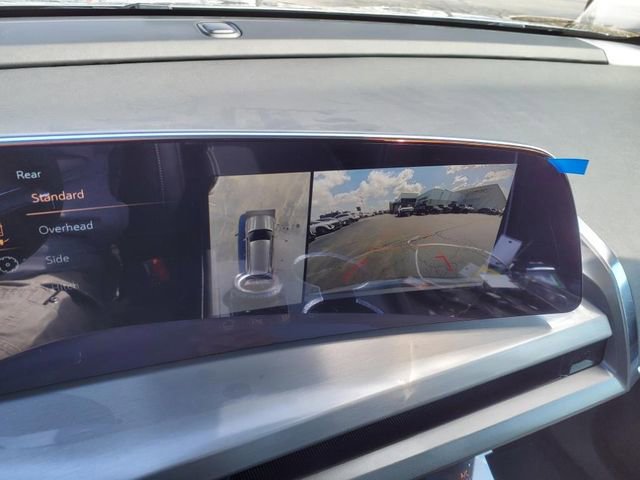 New 2026 Cadillac Vistiq Luxury image 32