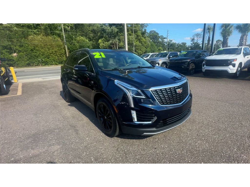 Used 2021 Cadillac XT5 Premium Luxury FWD image 2
