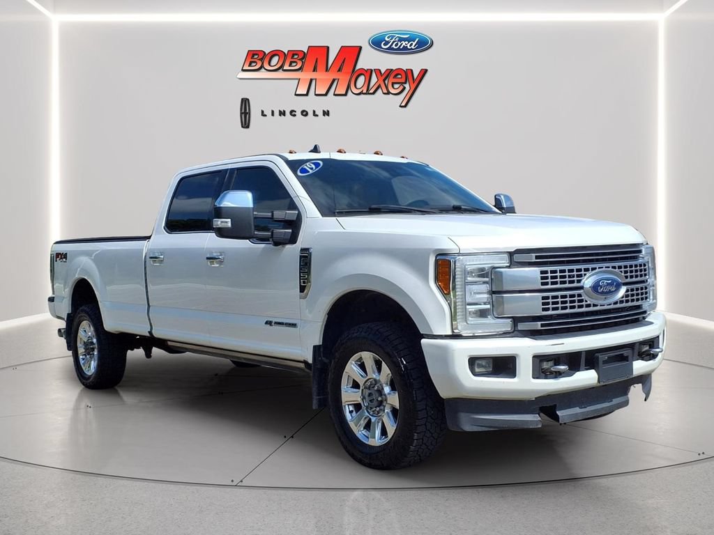 Used 2019 Ford F350 Platinum AWD/4WD image 3