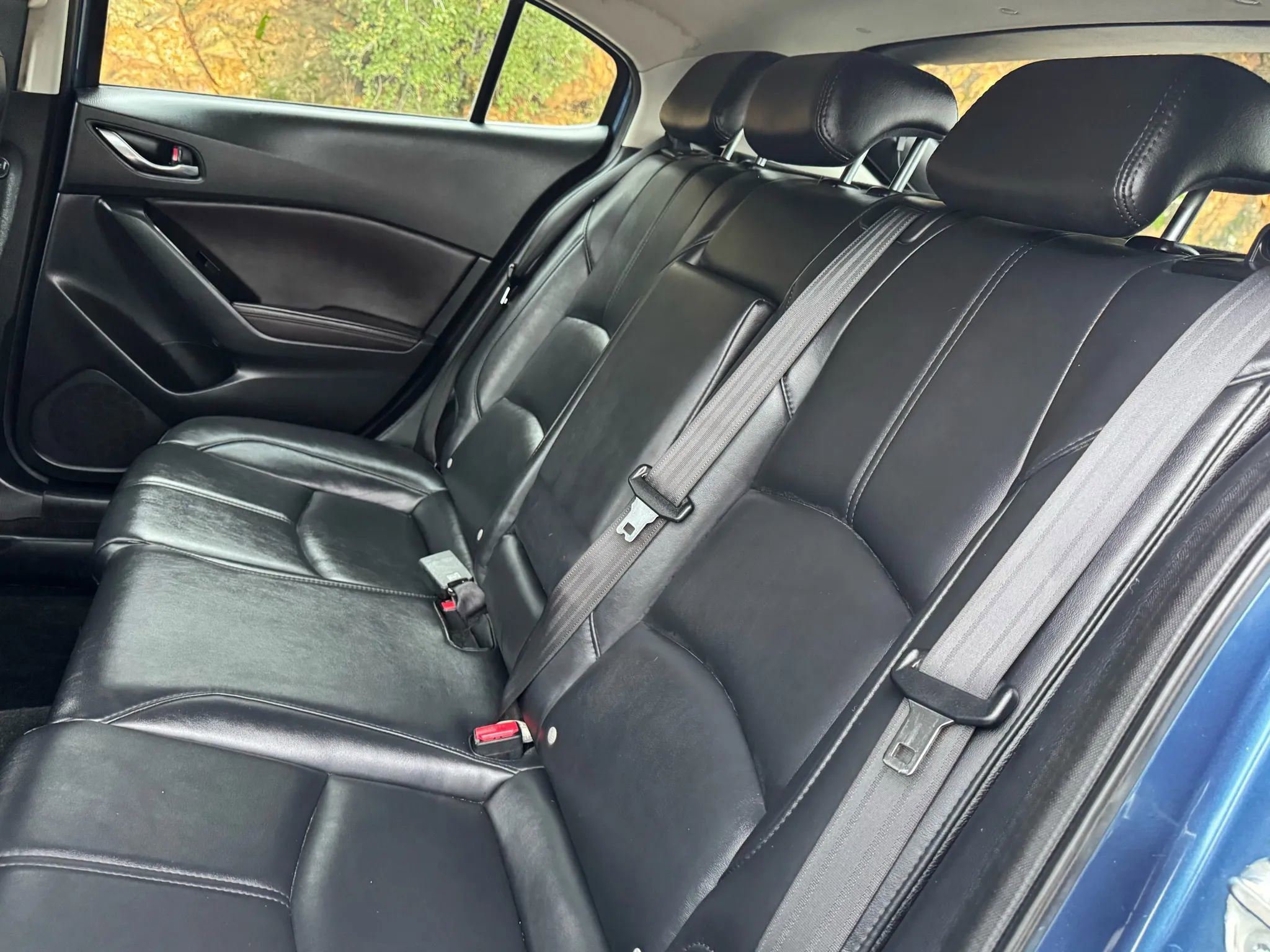 Used 2018 MAZDA MAZDA3 Touring image 16