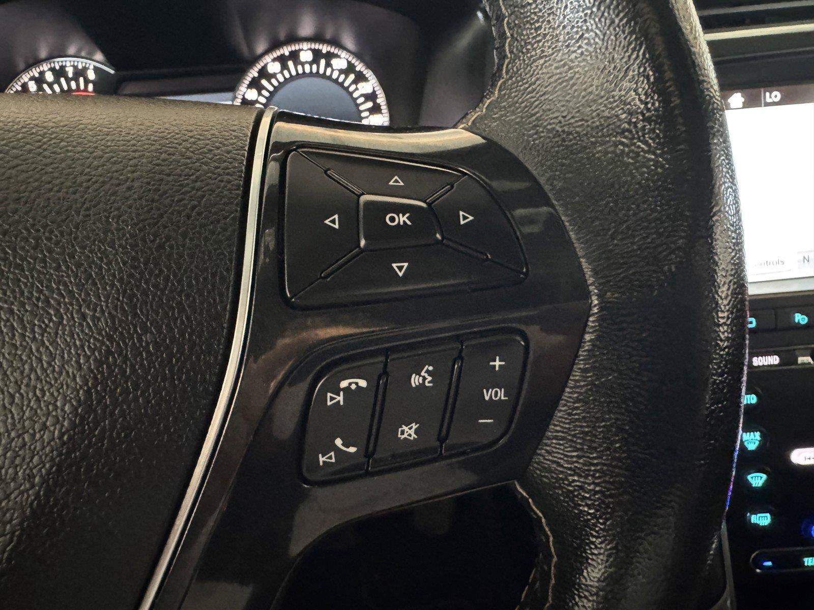 Used 2018 Ford Explorer Platinum AWD/4WD image 23
