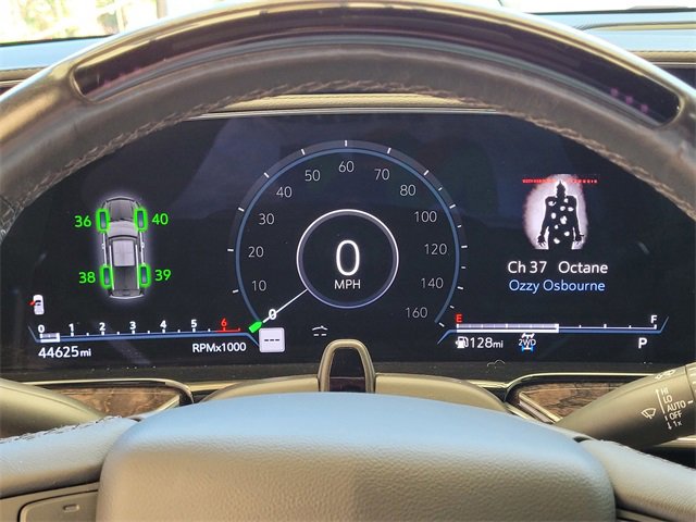 Used 2023 Cadillac Escalade Premium Luxury w/ Performance Package image 27