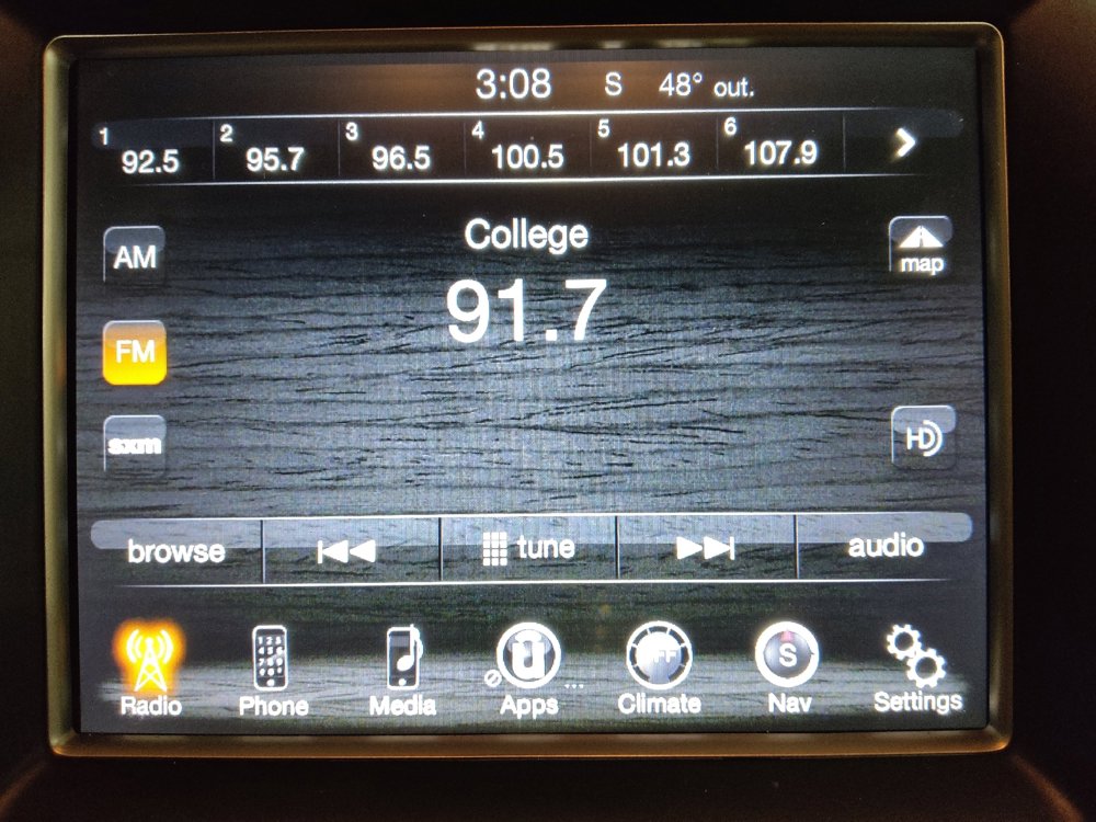 Used 2015 Jeep Grand Cherokee Overland w/ Advanced Technology Group image 25