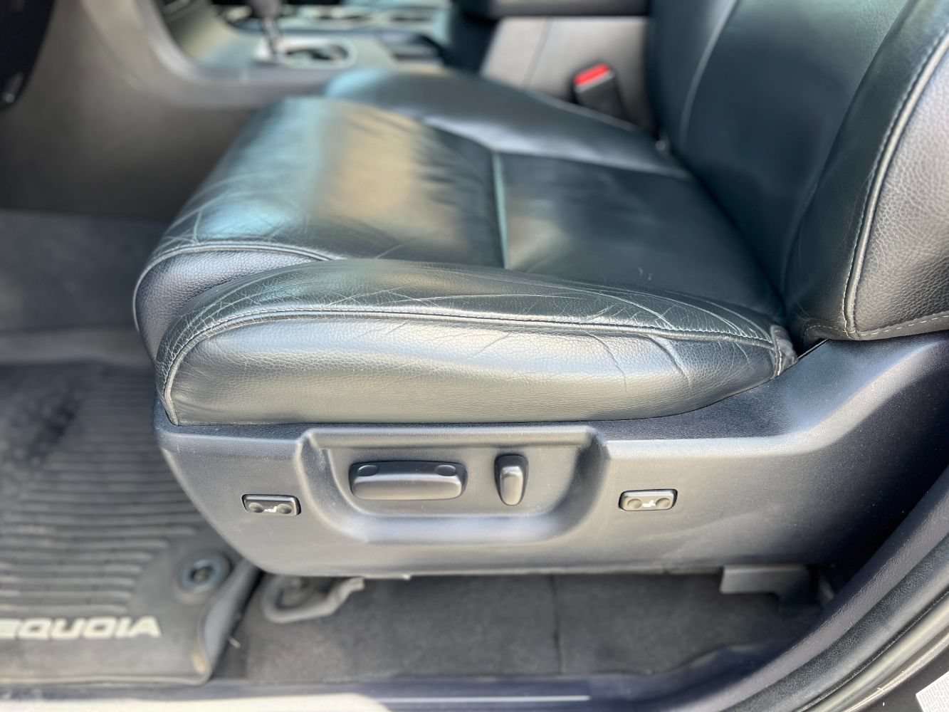 Used 2021 Toyota Sequoia Nightshade w/ Safety & Convenience Package AWD/4WD image 23