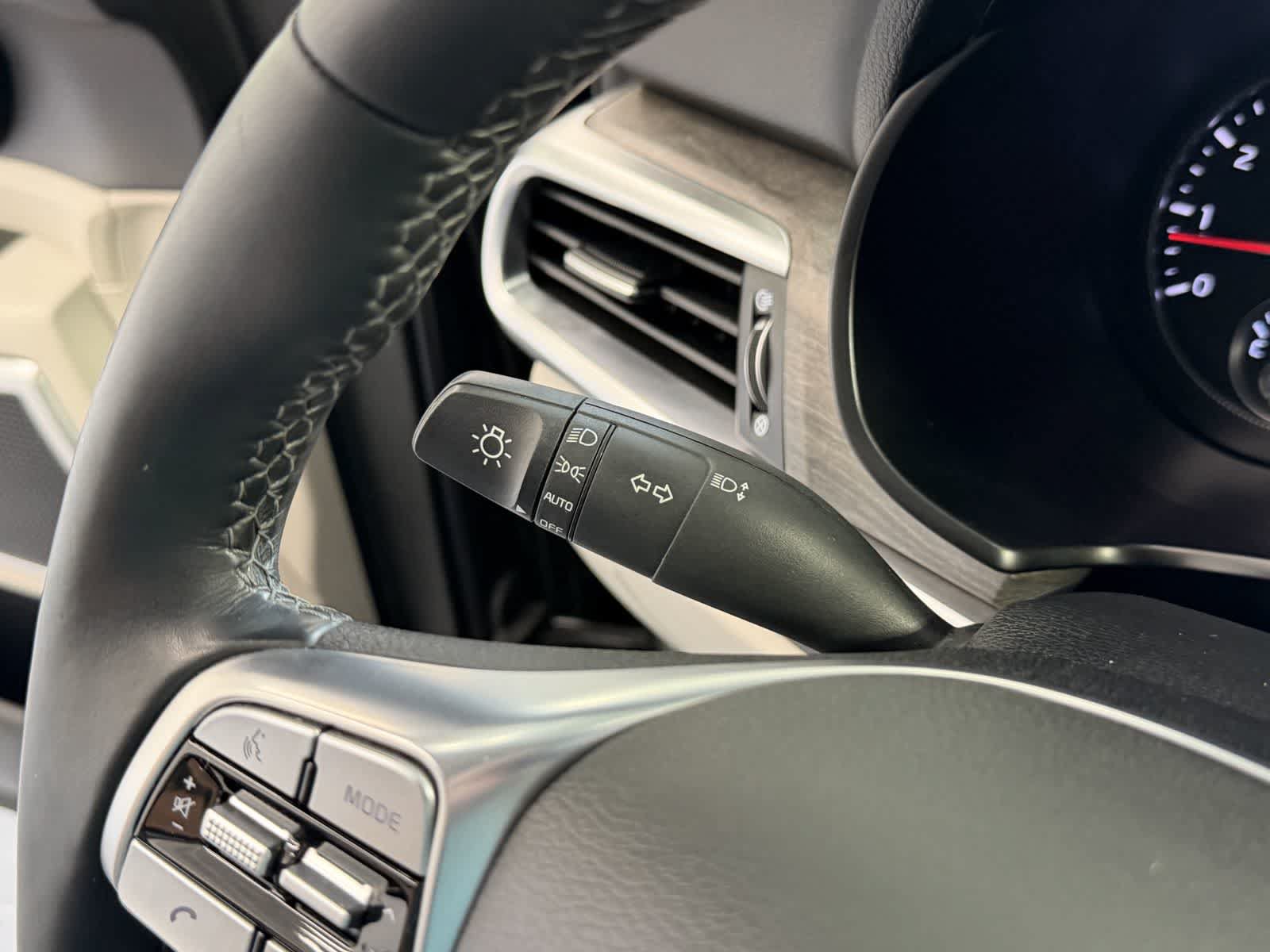 Used 2020 Kia Telluride EX AWD/4WD image 16