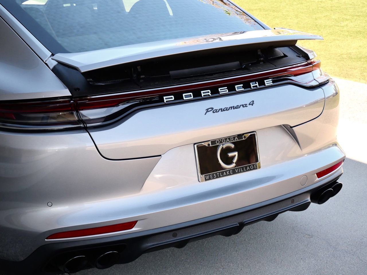 Used 2022 Porsche Panamera 4 Executive w/ Sport Chrono Package image 10