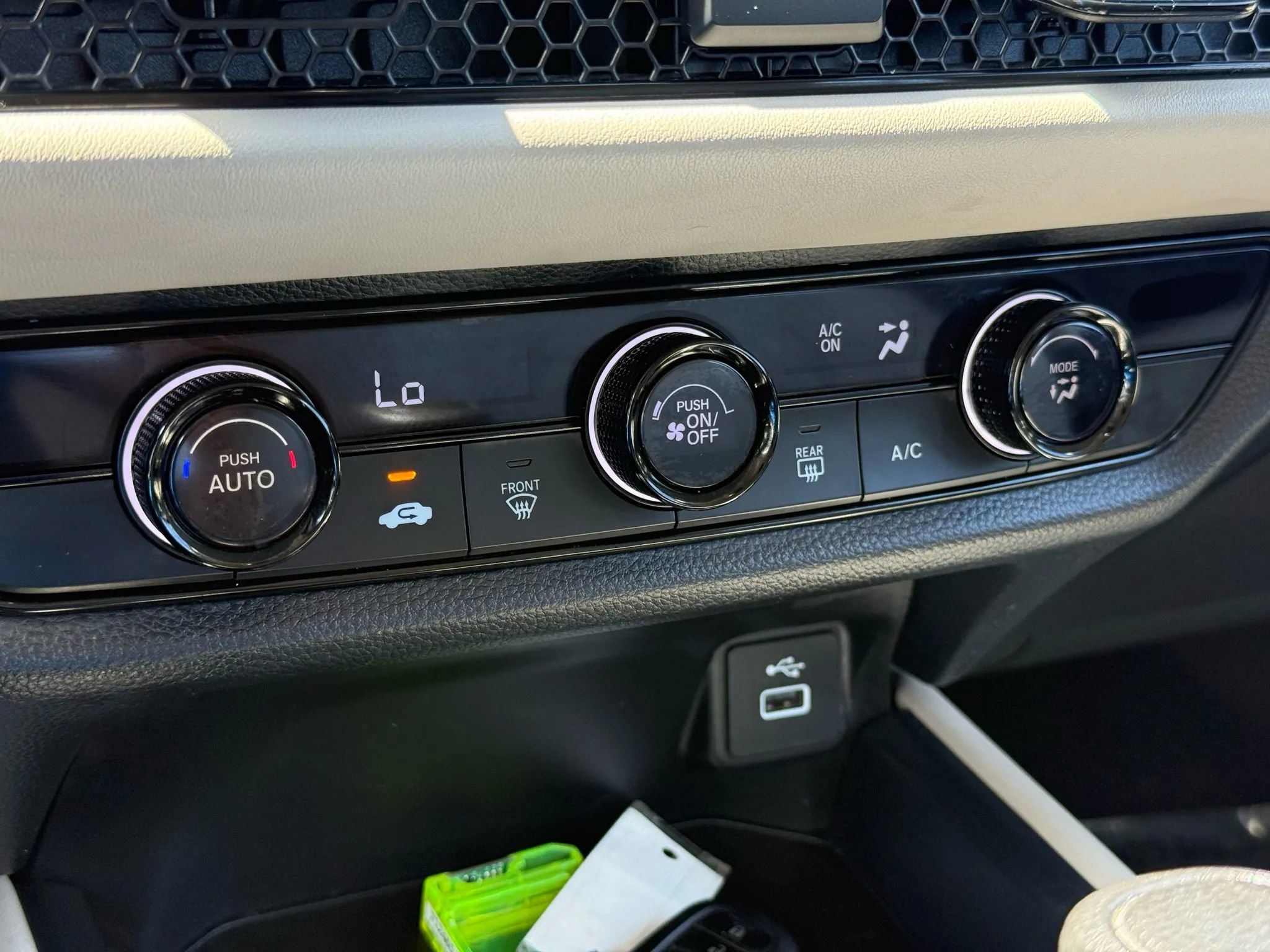 Used 2023 Honda HR-V LX image 31