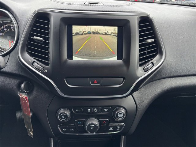 Used 2020 Jeep Cherokee Latitude image 19