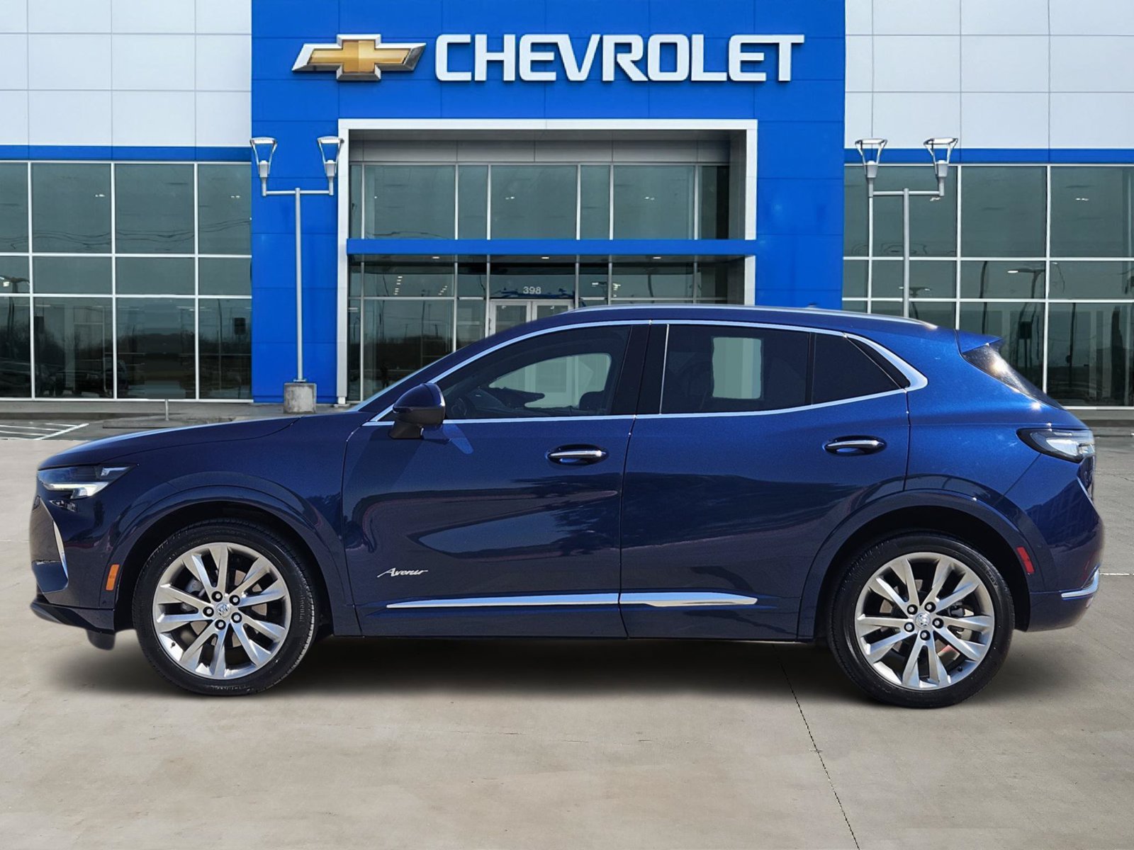 Used 2023 Buick Envision Avenir FWD image 3