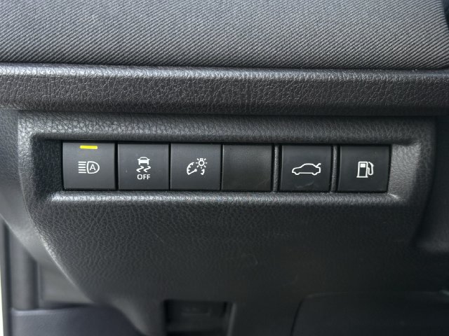 Used 2025 Toyota Camry LE FWD image 25