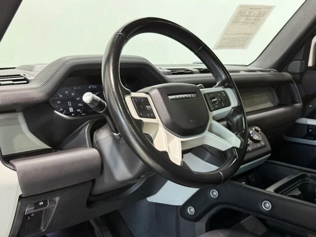 Used 2022 Land Rover Defender 110 X-Dynamic SE AWD/4WD image 9
