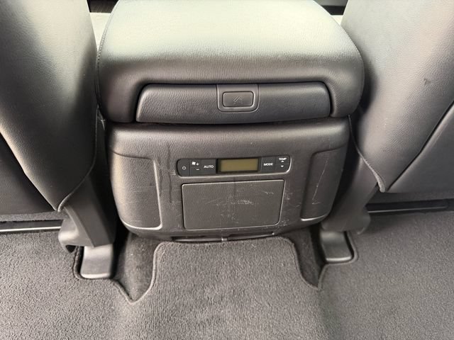 Used 2024 Nissan Armada SL w/ Captain's Chairs Package AWD/4WD image 19