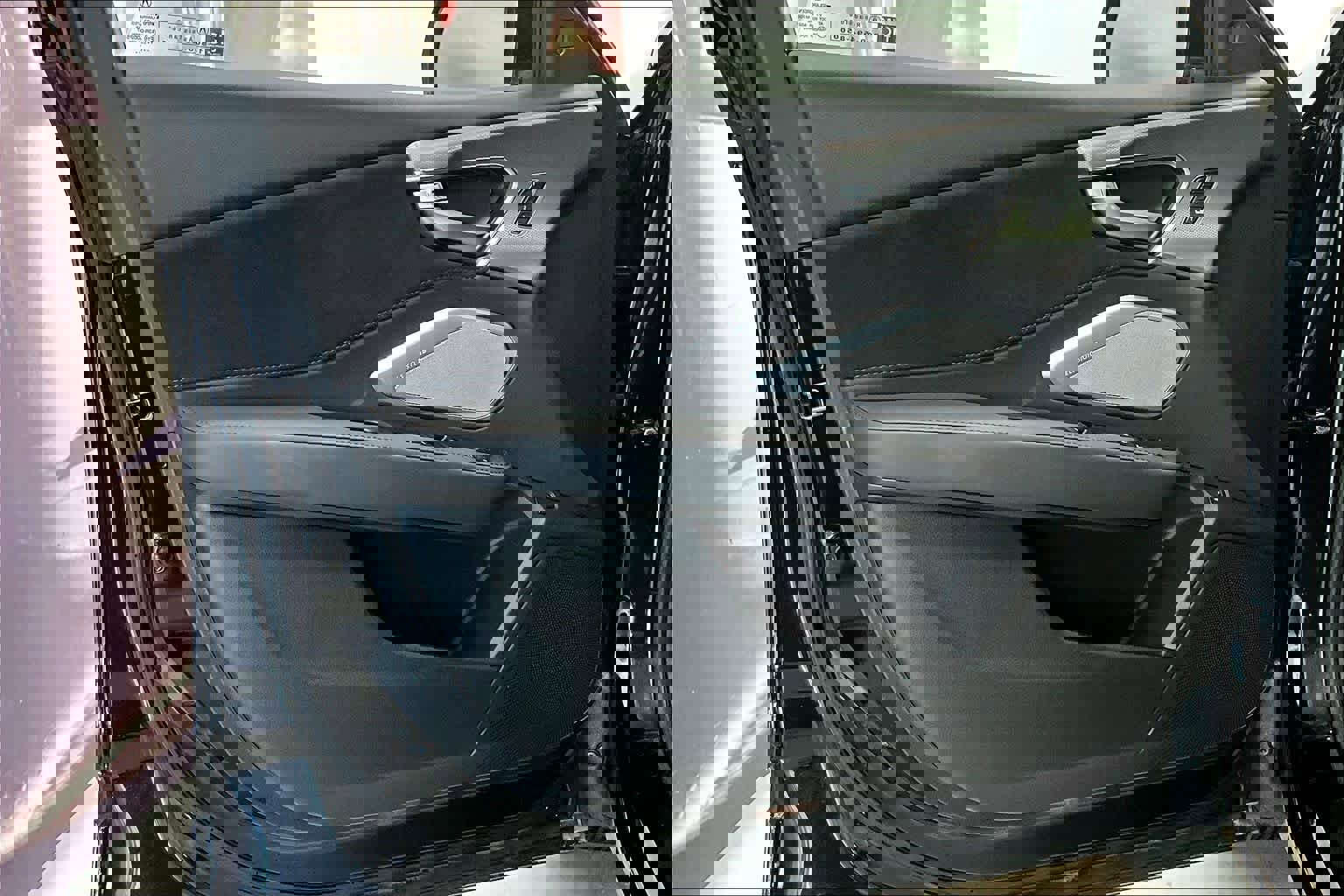 Used 2025 Acura RDX A-Spec image 24