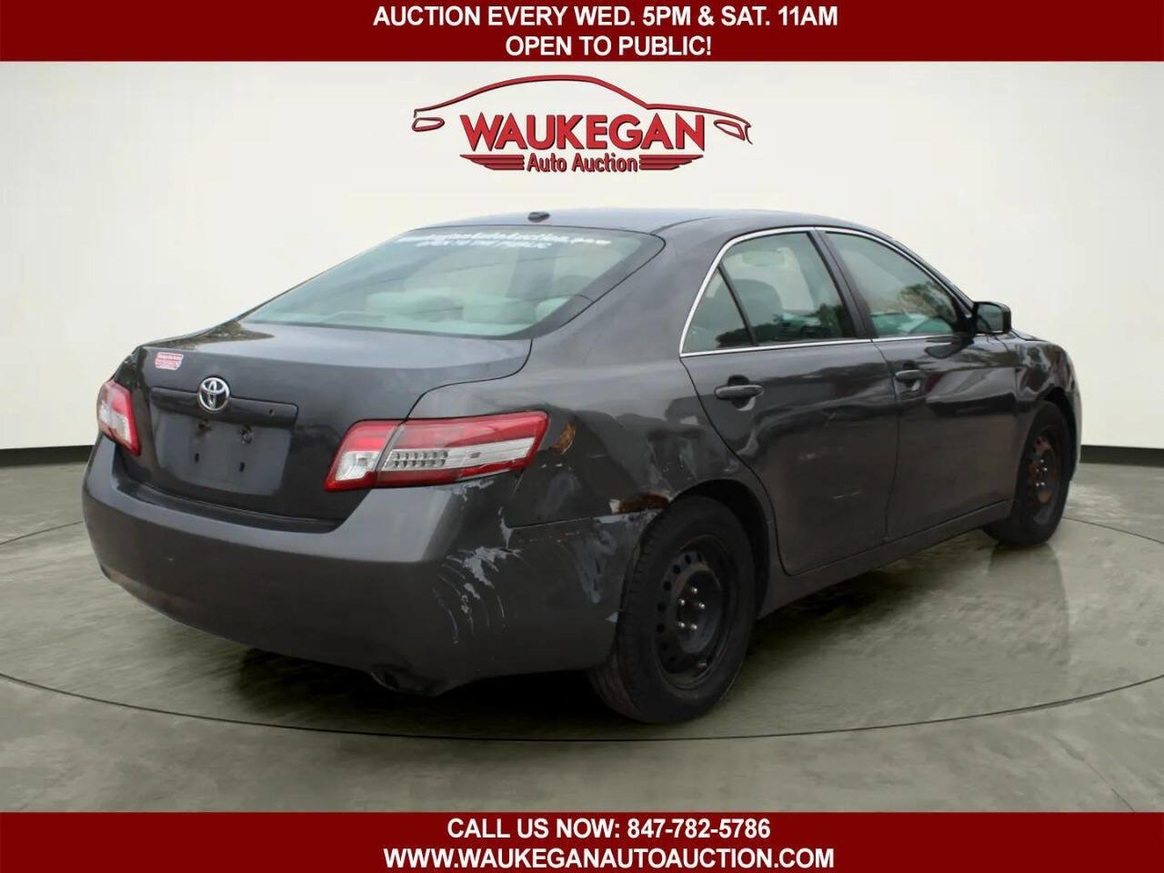 Used 2010 Toyota Camry LE FWD image 5