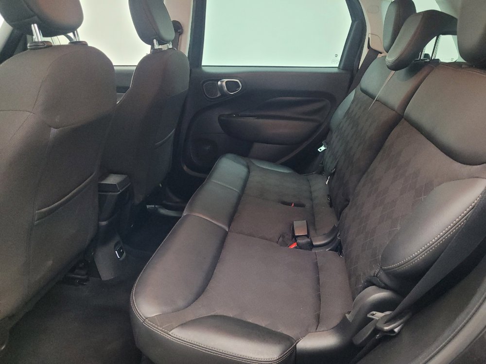 Used 2018 FIAT 500L Pop w/ Premium Group image 18