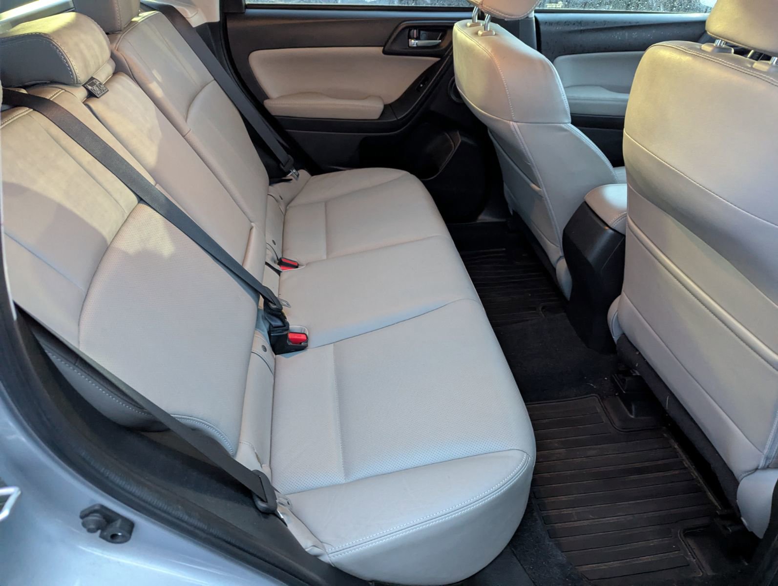 Used 2015 Subaru Forester 2.5i Limited image 13