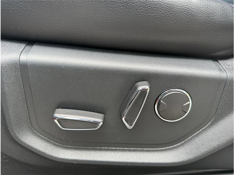 Used 2019 Ford F250 Lariat w/ Lariat Ultimate Package image 31