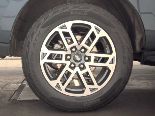 Used 2025 Ford Expedition Active AWD/4WD image 22