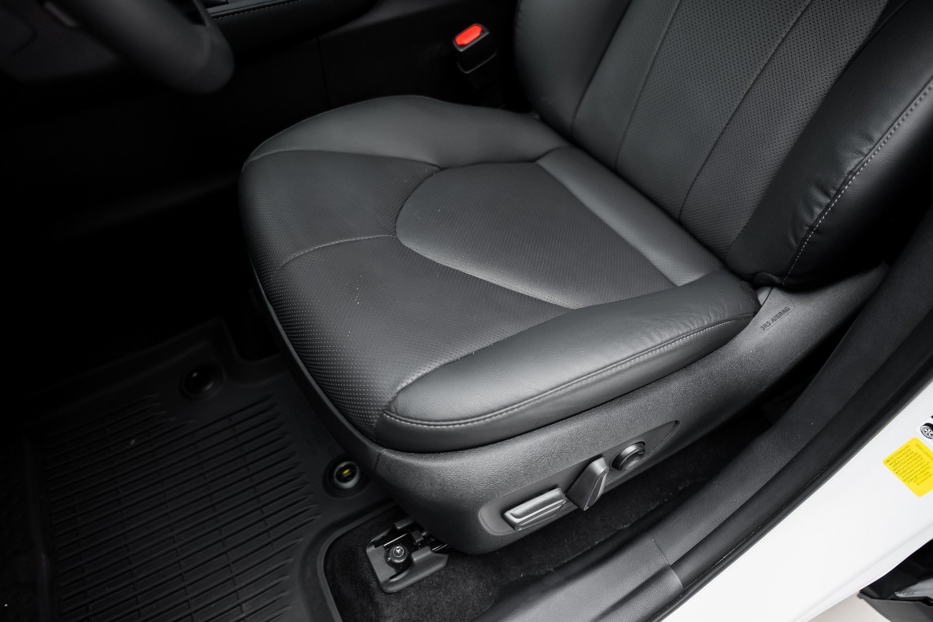 Used 2024 Toyota Grand Highlander XLE image 59