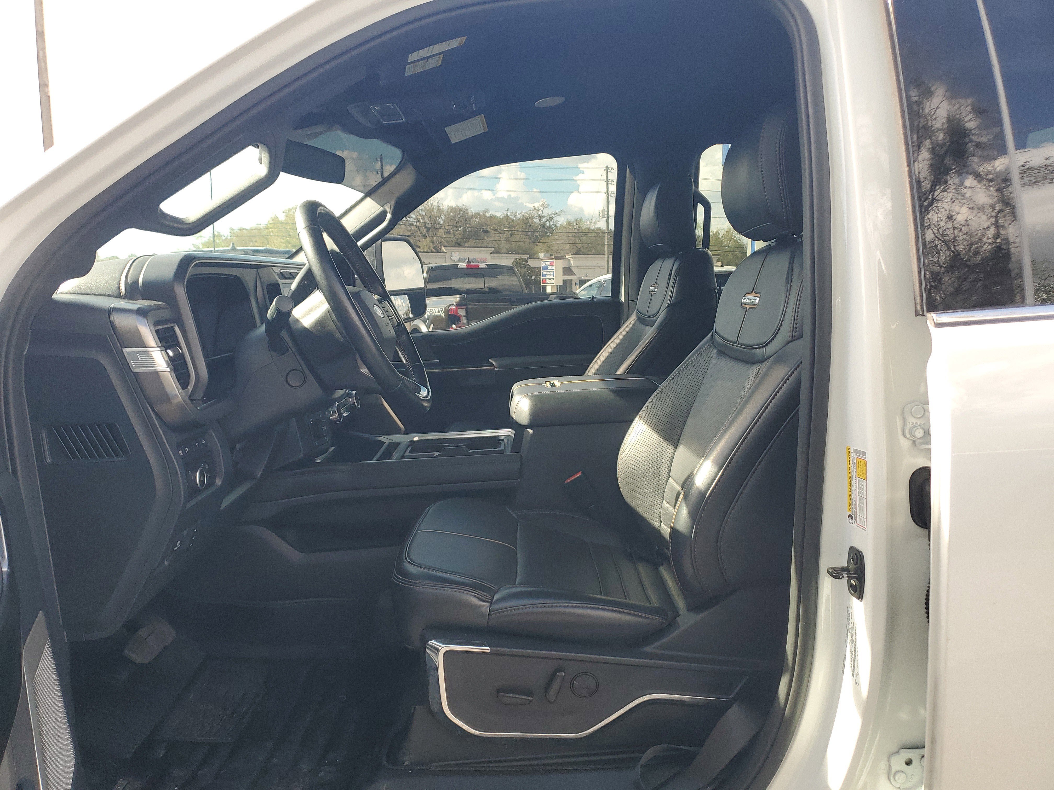 Used 2024 Ford F250 Platinum w/ FX4 Off-Road Package image 18